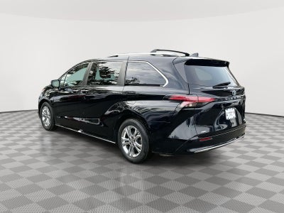 2022 Toyota Sienna Platinum