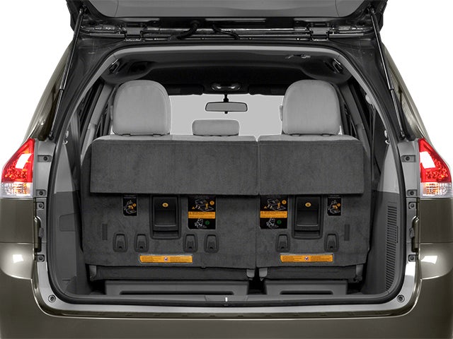 2014 Toyota Sienna LE 7 Passenger