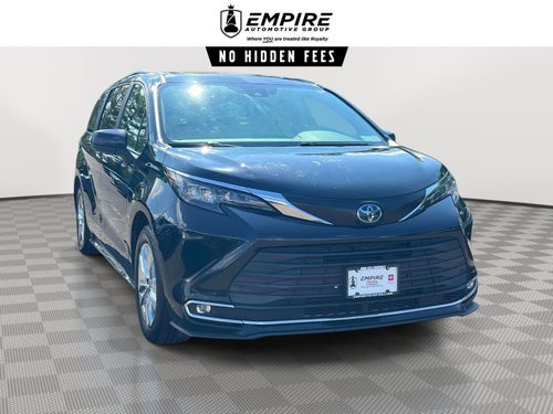 2024 Toyota Sienna XLE