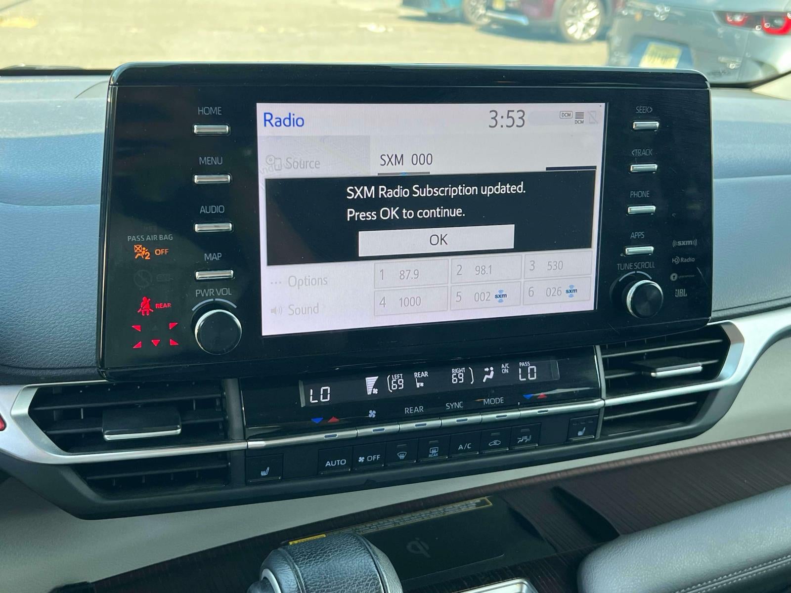 2024 Toyota Sienna XLE
