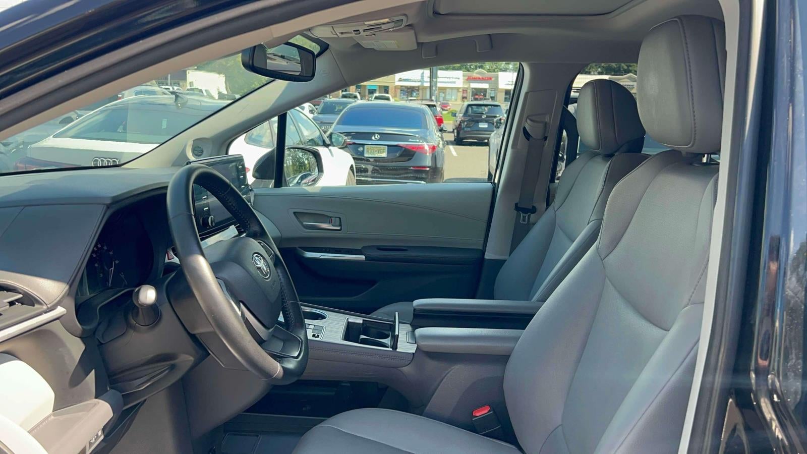 2024 Toyota Sienna XLE