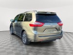 2020 Toyota Sienna LE