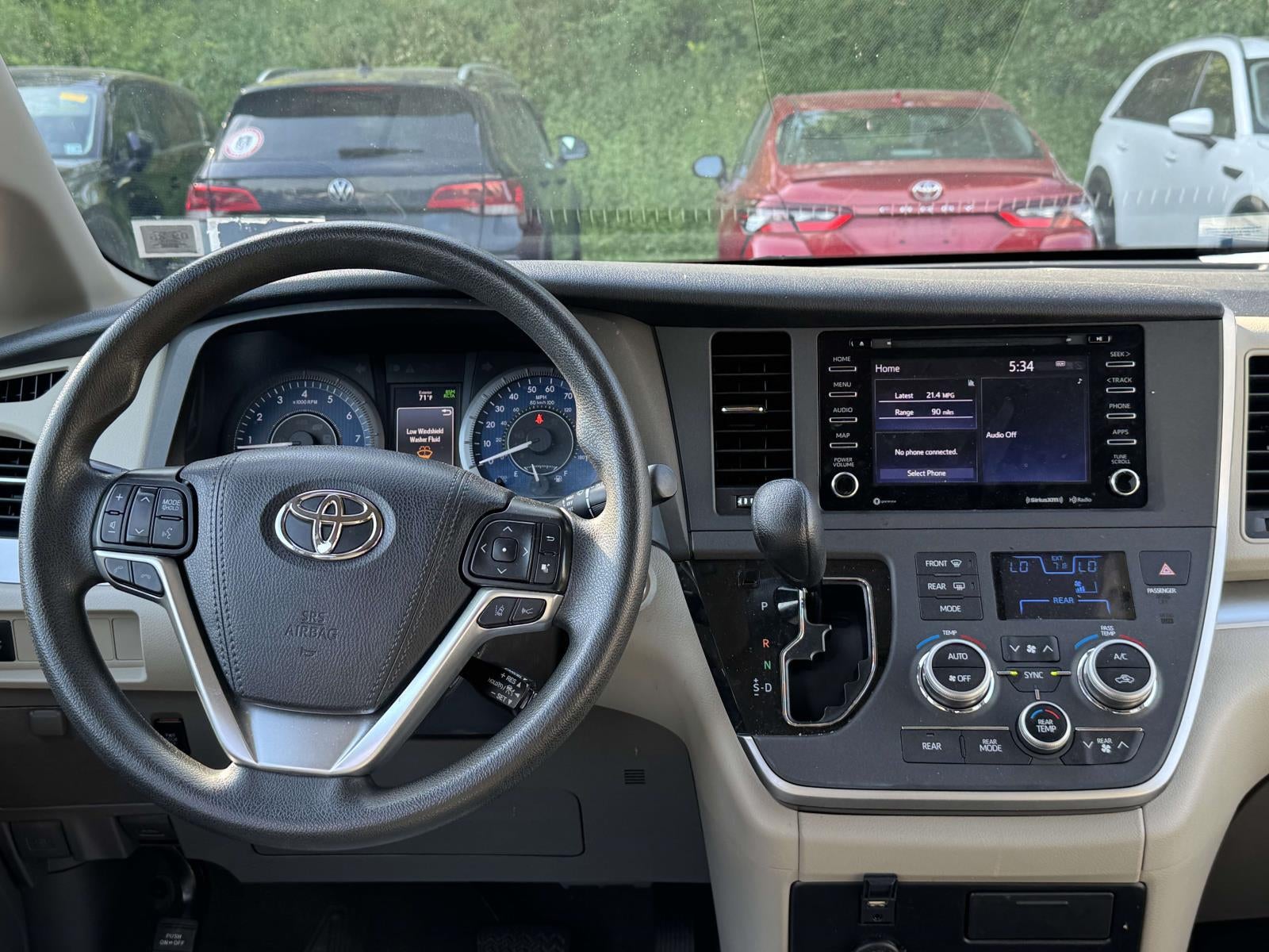 2020 Toyota Sienna LE