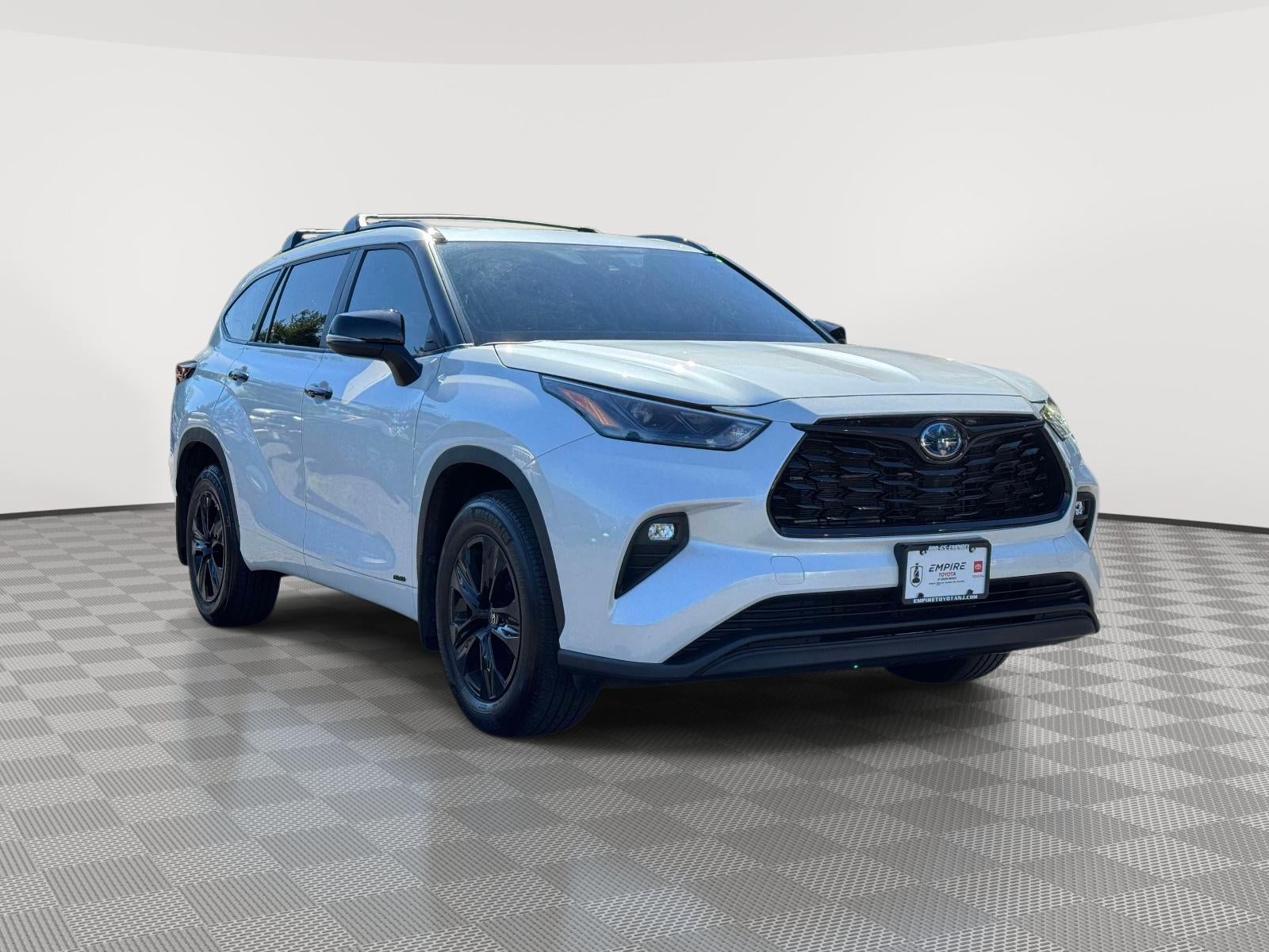 2024 Toyota Highlander Hybrid XLE Nightshade