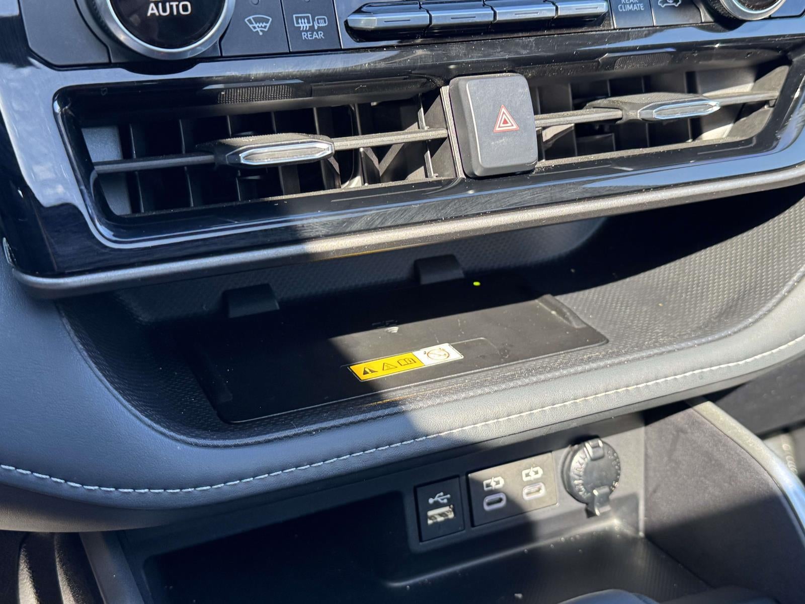 2024 Toyota Highlander Hybrid XLE Nightshade