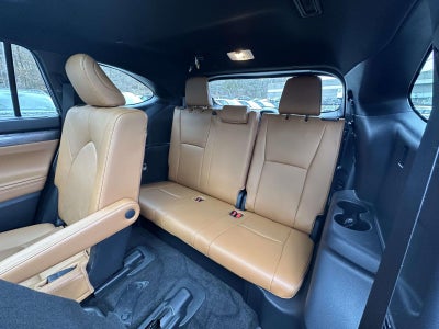 2024 Toyota Highlander Platinum