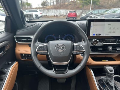 2024 Toyota Highlander Platinum