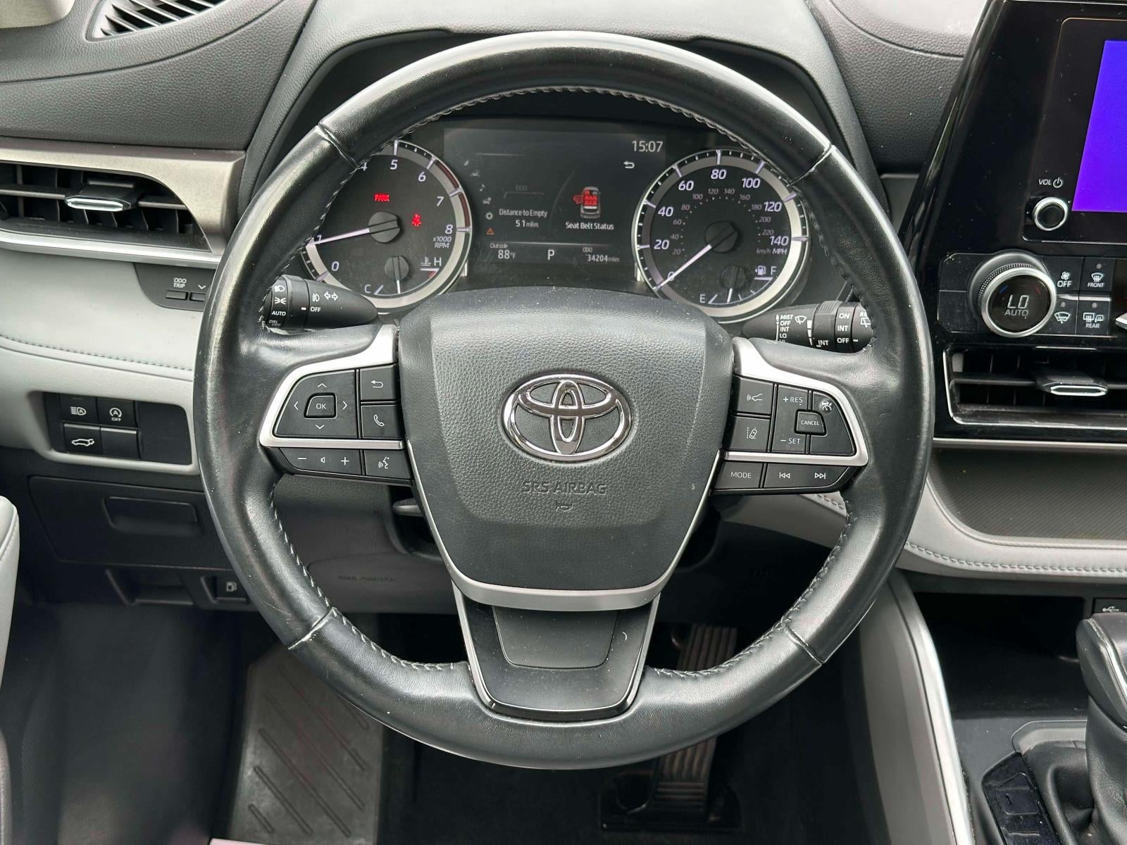 2023 Toyota Highlander LE