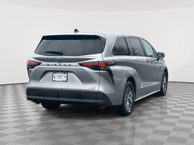 2021 Toyota Sienna LE