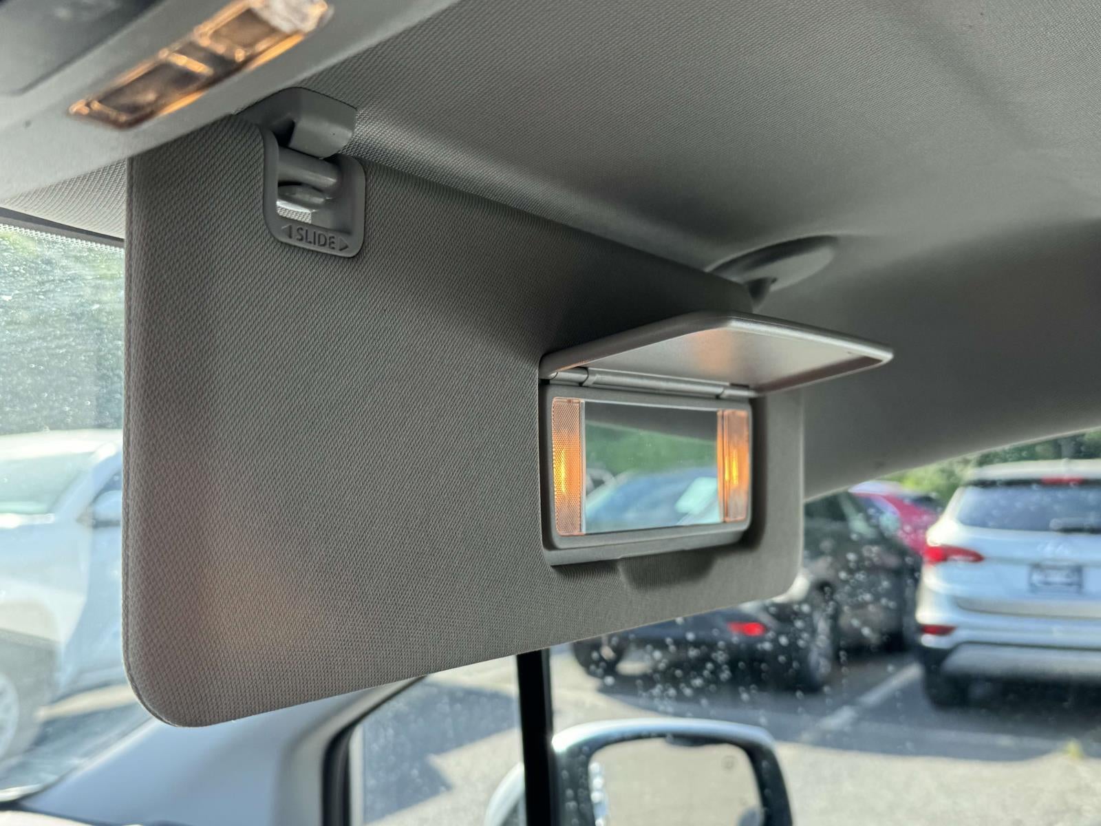 2022 Toyota Sienna LE