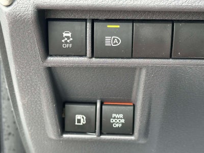 2023 Toyota Sienna LE