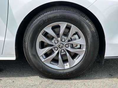 2023 Toyota Sienna LE