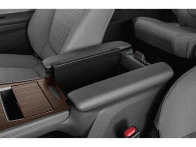 2023 Toyota Sienna LE