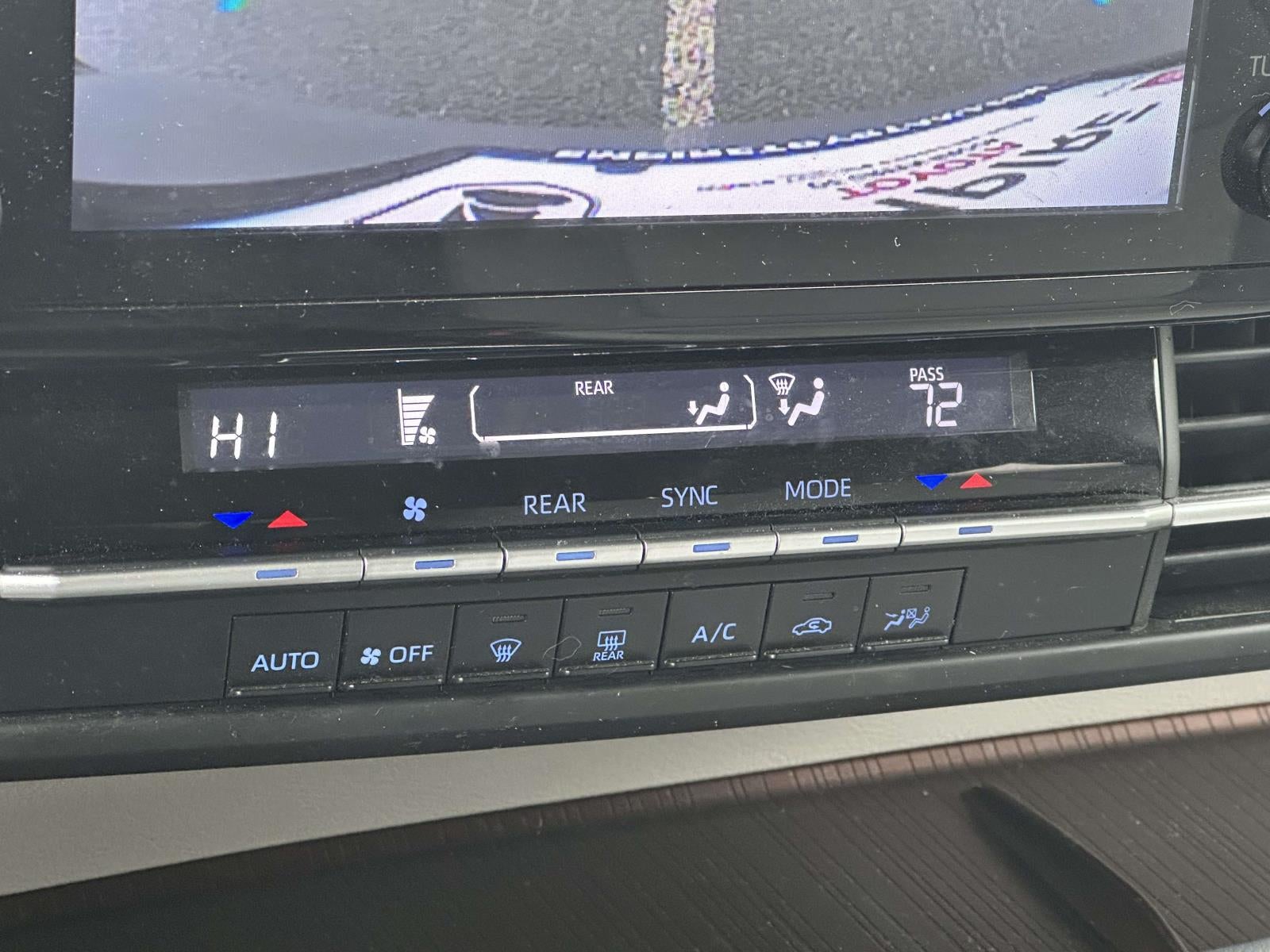 2021 Toyota Sienna LE