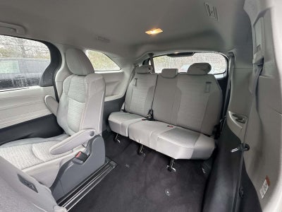 2021 Toyota Sienna LE