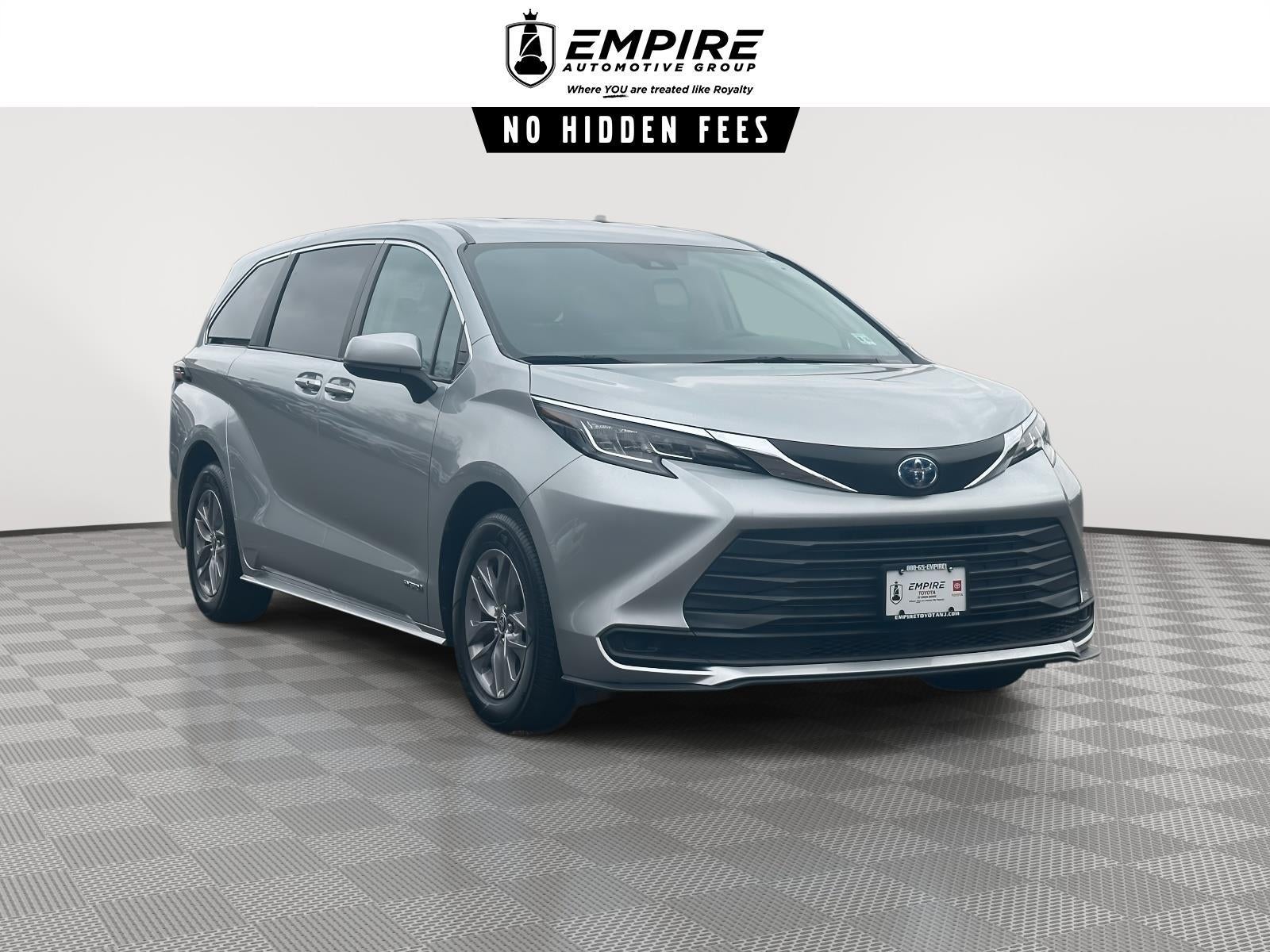 2021 Toyota Sienna LE