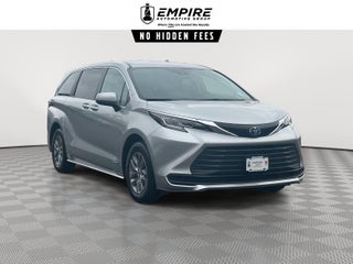 2021 Toyota Sienna LE