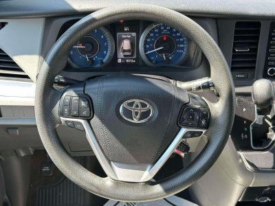 2019 Toyota Sienna LE 8 Passenger