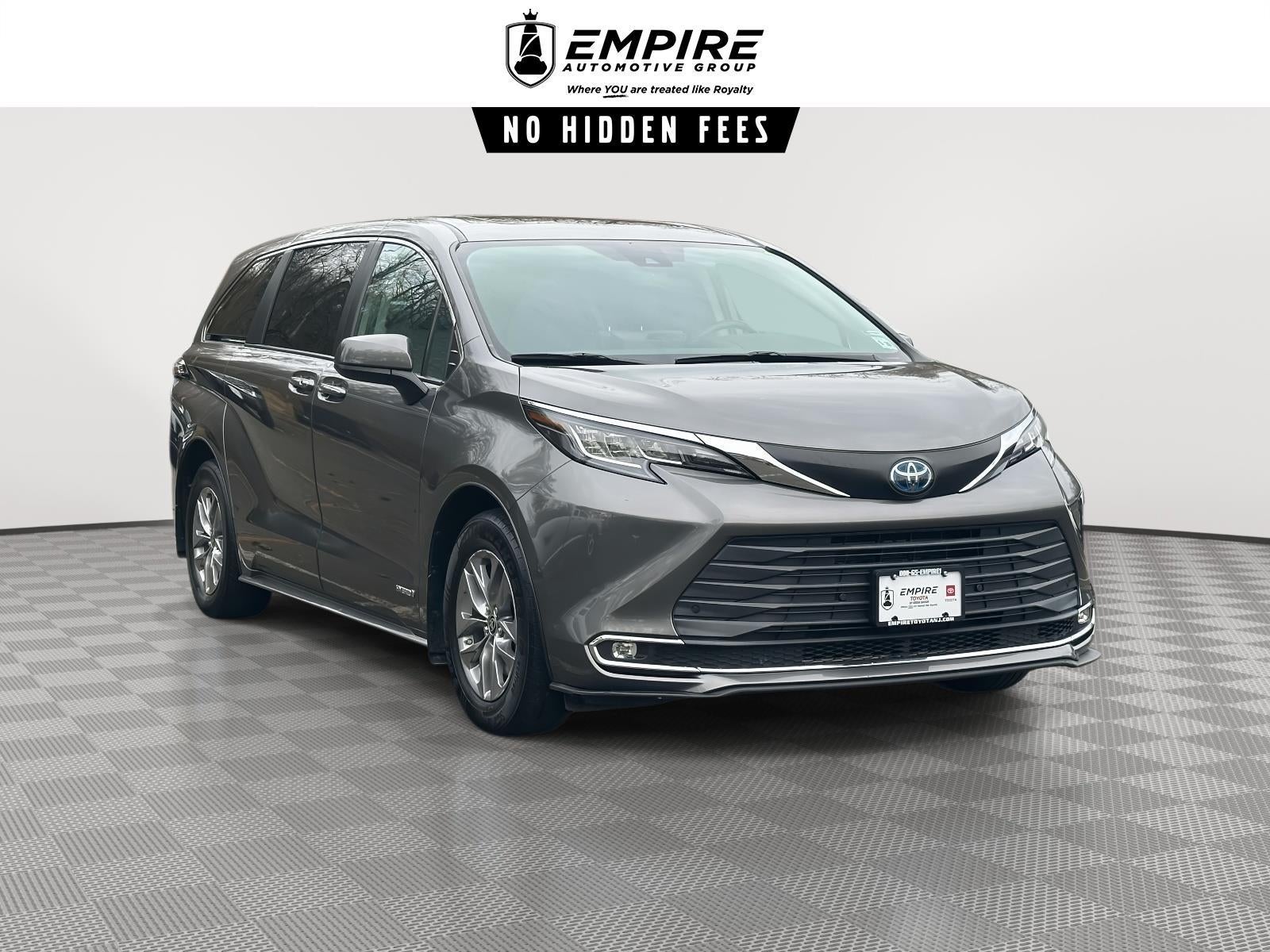 2021 Toyota Sienna XLE