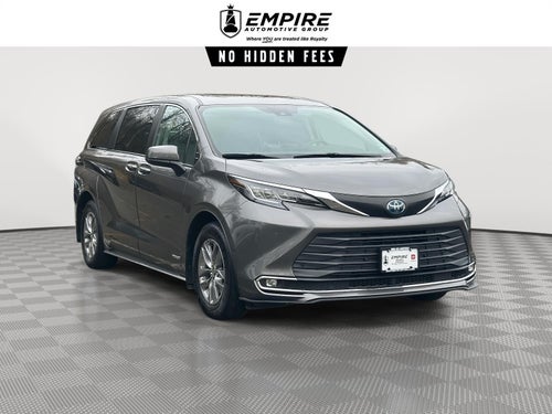 2021 Toyota Sienna XLE