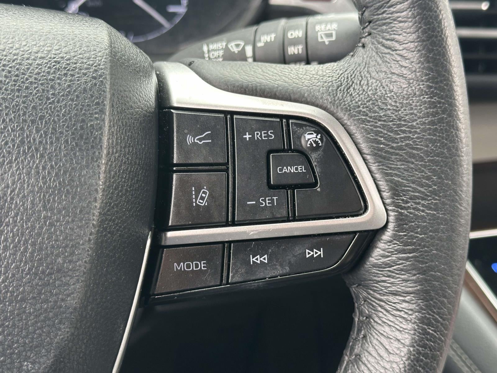 2024 Toyota Sienna XLE