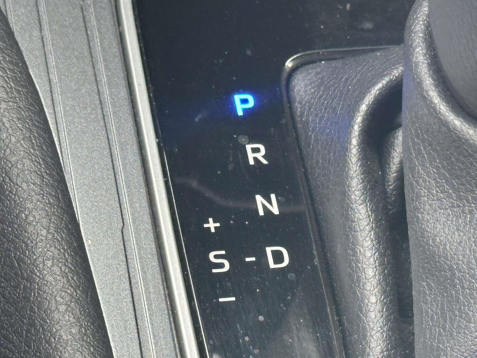 2025 Toyota Sienna XLE 8 Passenger