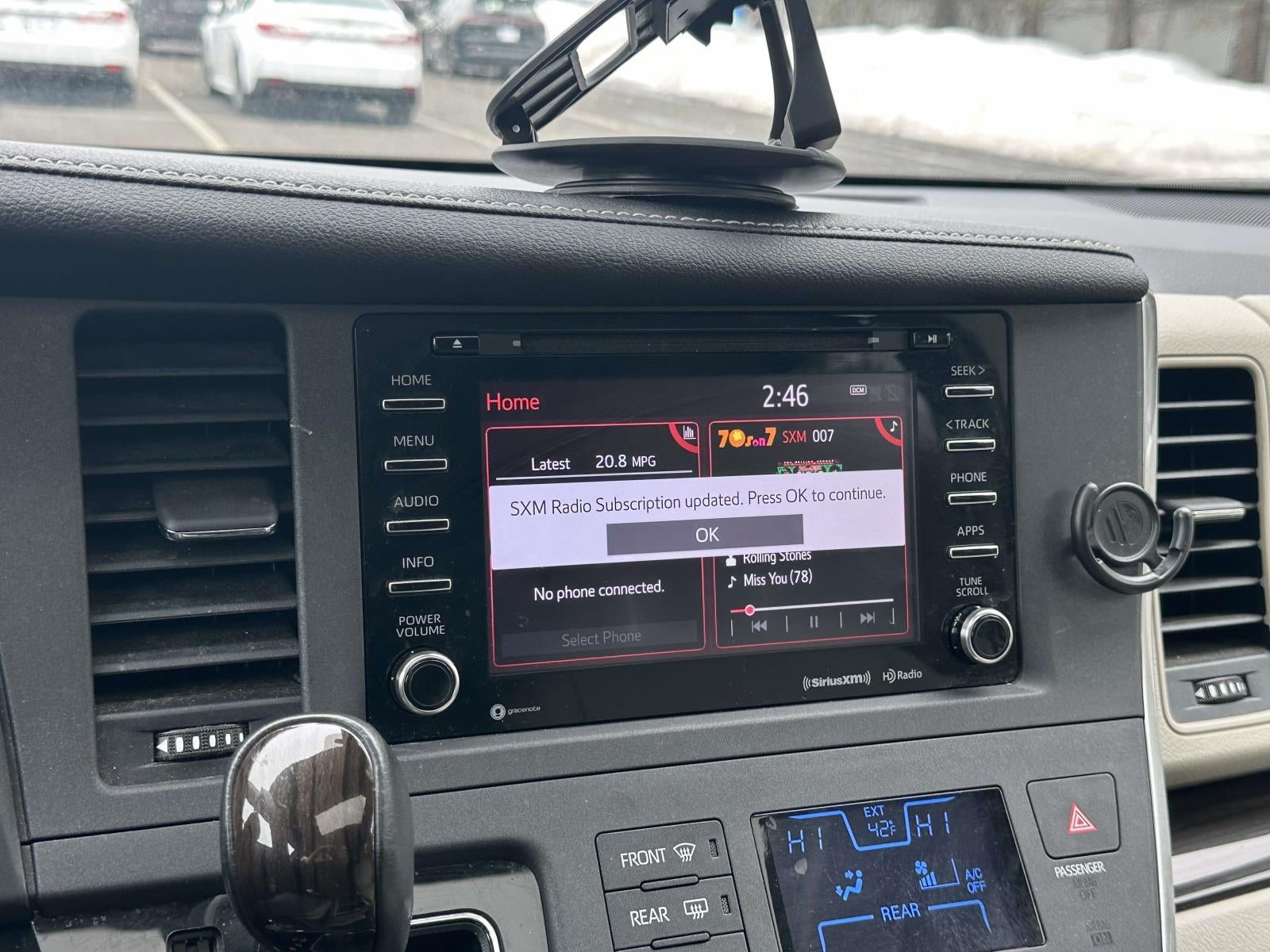 2018 Toyota Sienna XLE 8 Passenger