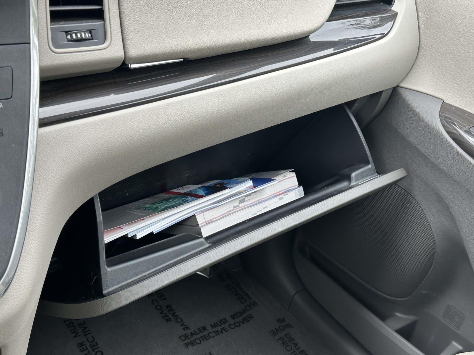 2018 Toyota Sienna XLE 8 Passenger