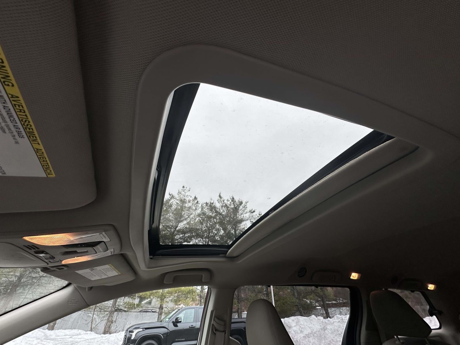 2018 Toyota Sienna XLE 8 Passenger