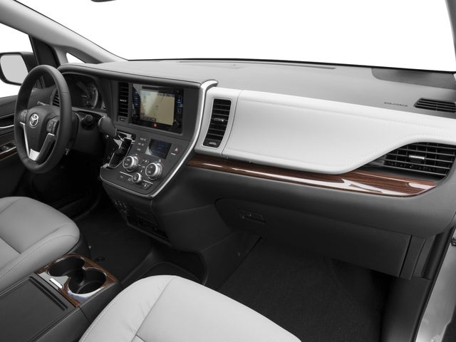2017 Toyota Sienna XLE 8 Passenger