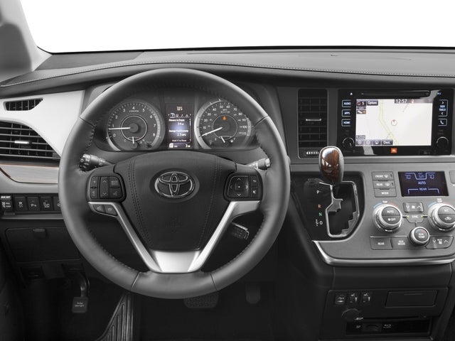 2017 Toyota Sienna XLE 8 Passenger