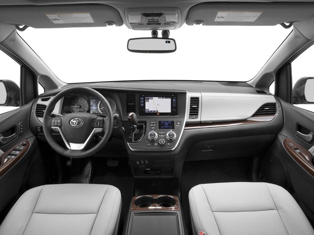 2017 Toyota Sienna XLE 8 Passenger