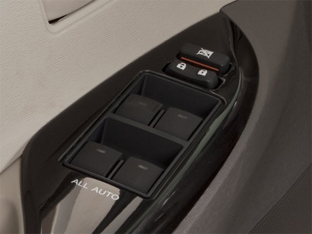 2013 Toyota Sienna L V6 7 Passenger