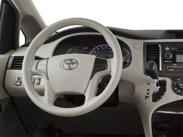2013 Toyota Sienna L V6 7 Passenger