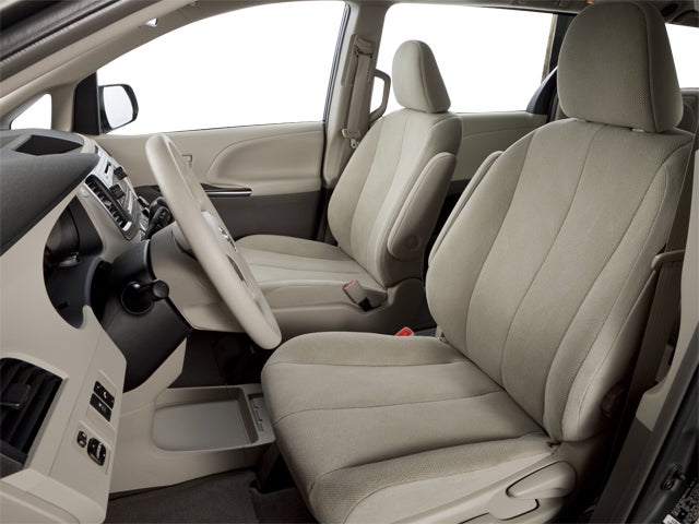 2013 Toyota Sienna L V6 7 Passenger