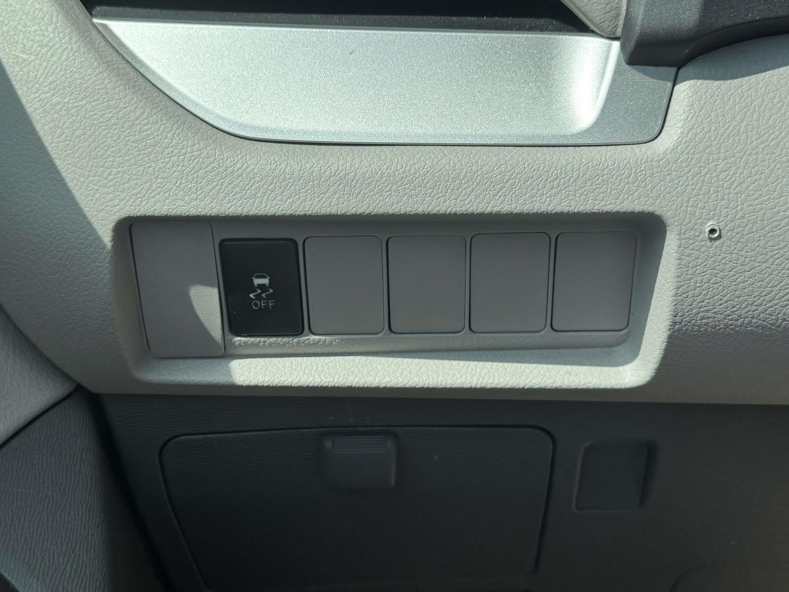 2020 Toyota Sienna L