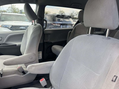 2019 Toyota Sienna L 7 Passenger