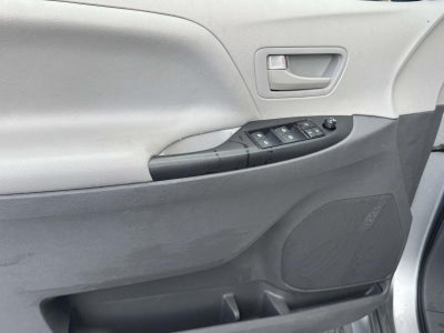 2019 Toyota Sienna L 7 Passenger