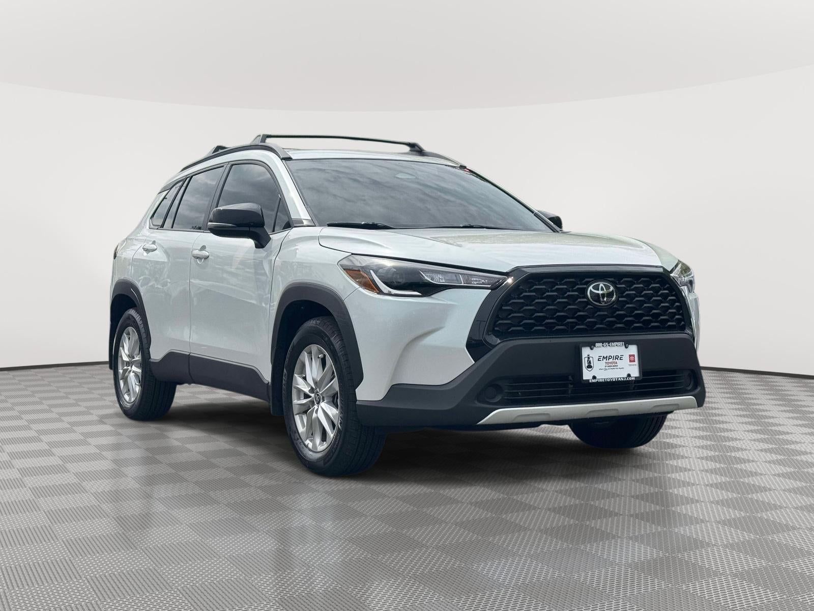 2025 Toyota Corolla Cross LE