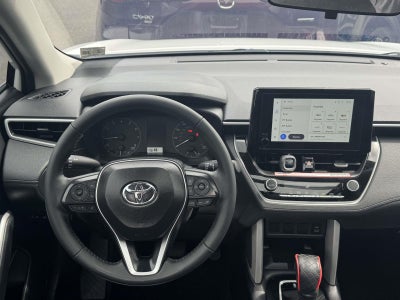 2025 Toyota Corolla Cross LE