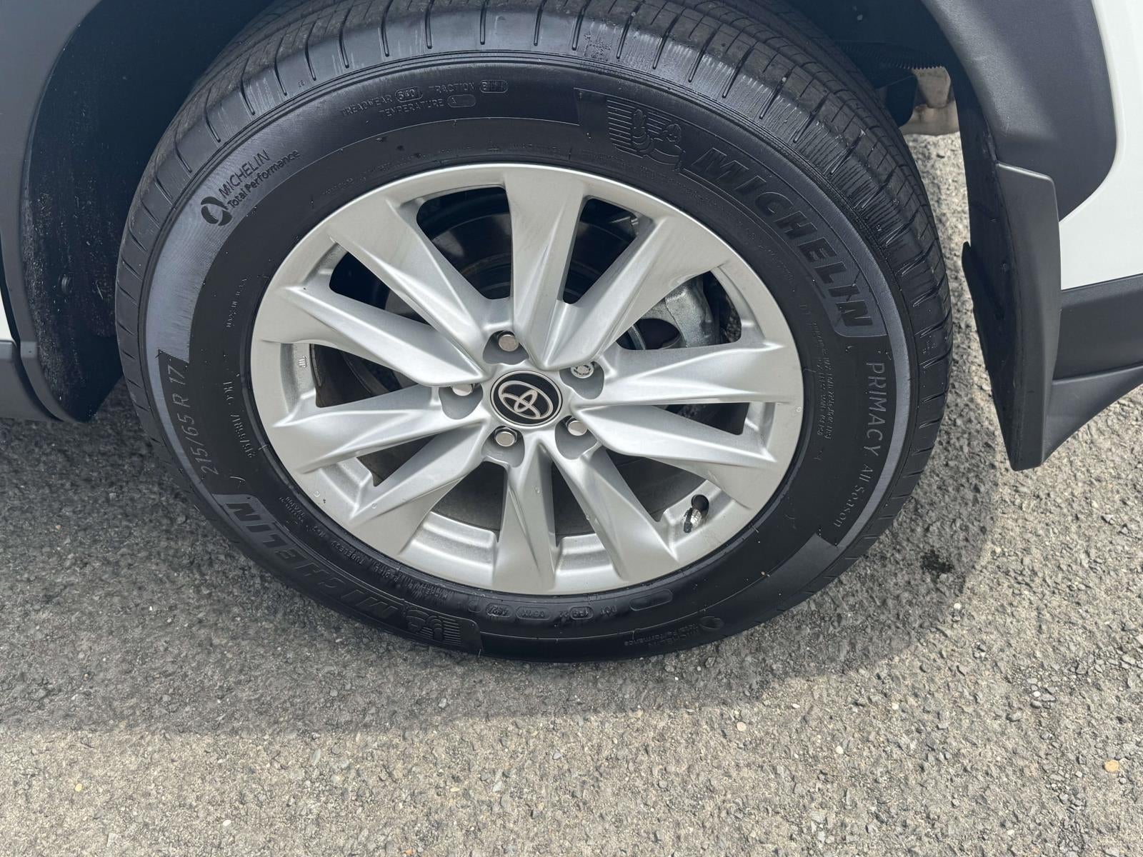 2025 Toyota Corolla Cross LE