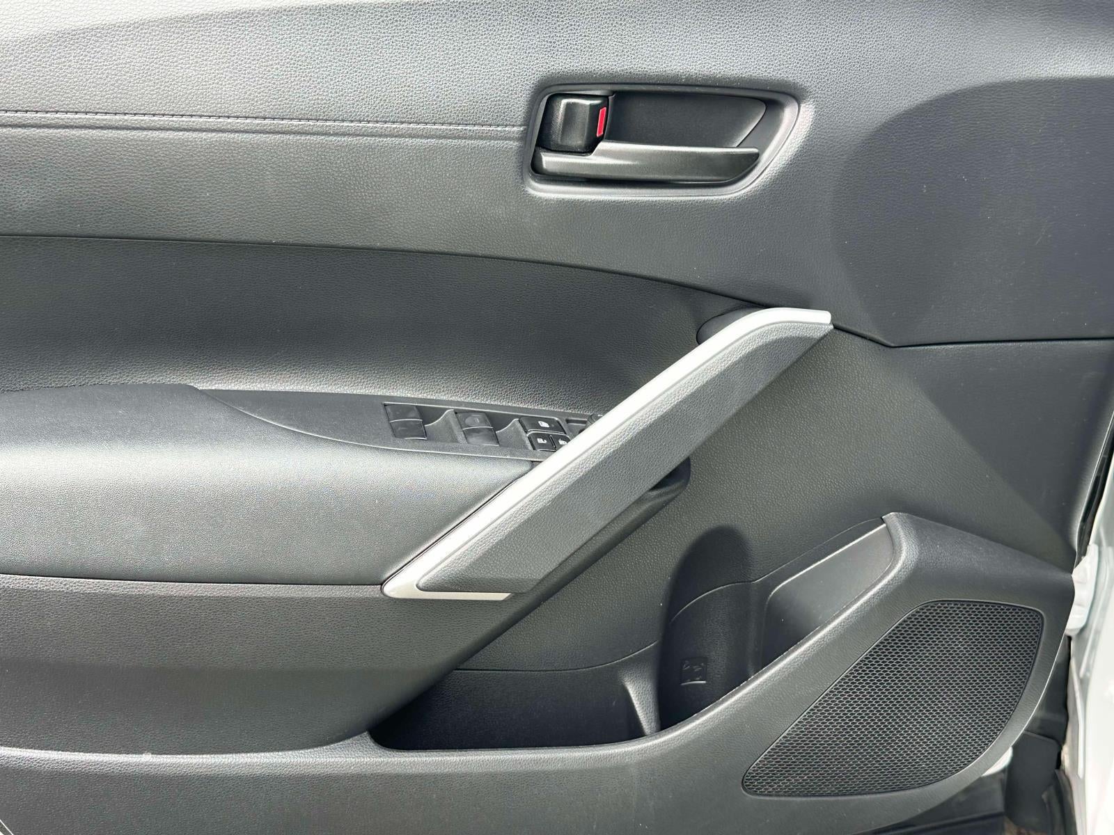 2023 Toyota Corolla Cross Hybrid SE