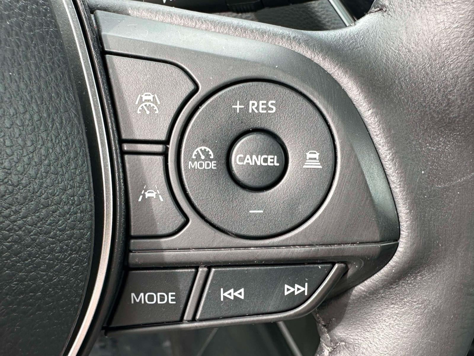 2023 Toyota Corolla Cross Hybrid SE