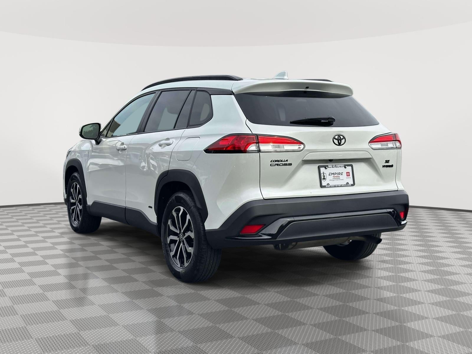2023 Toyota Corolla Cross Hybrid SE