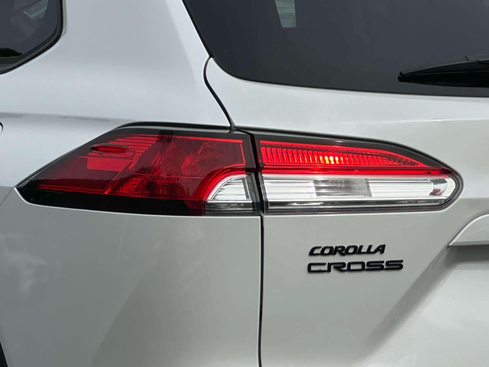 2023 Toyota Corolla Cross Hybrid SE