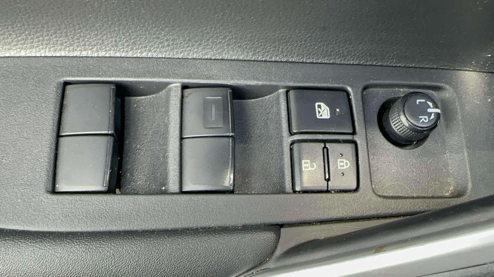 2023 Toyota Corolla Cross Hybrid XSE