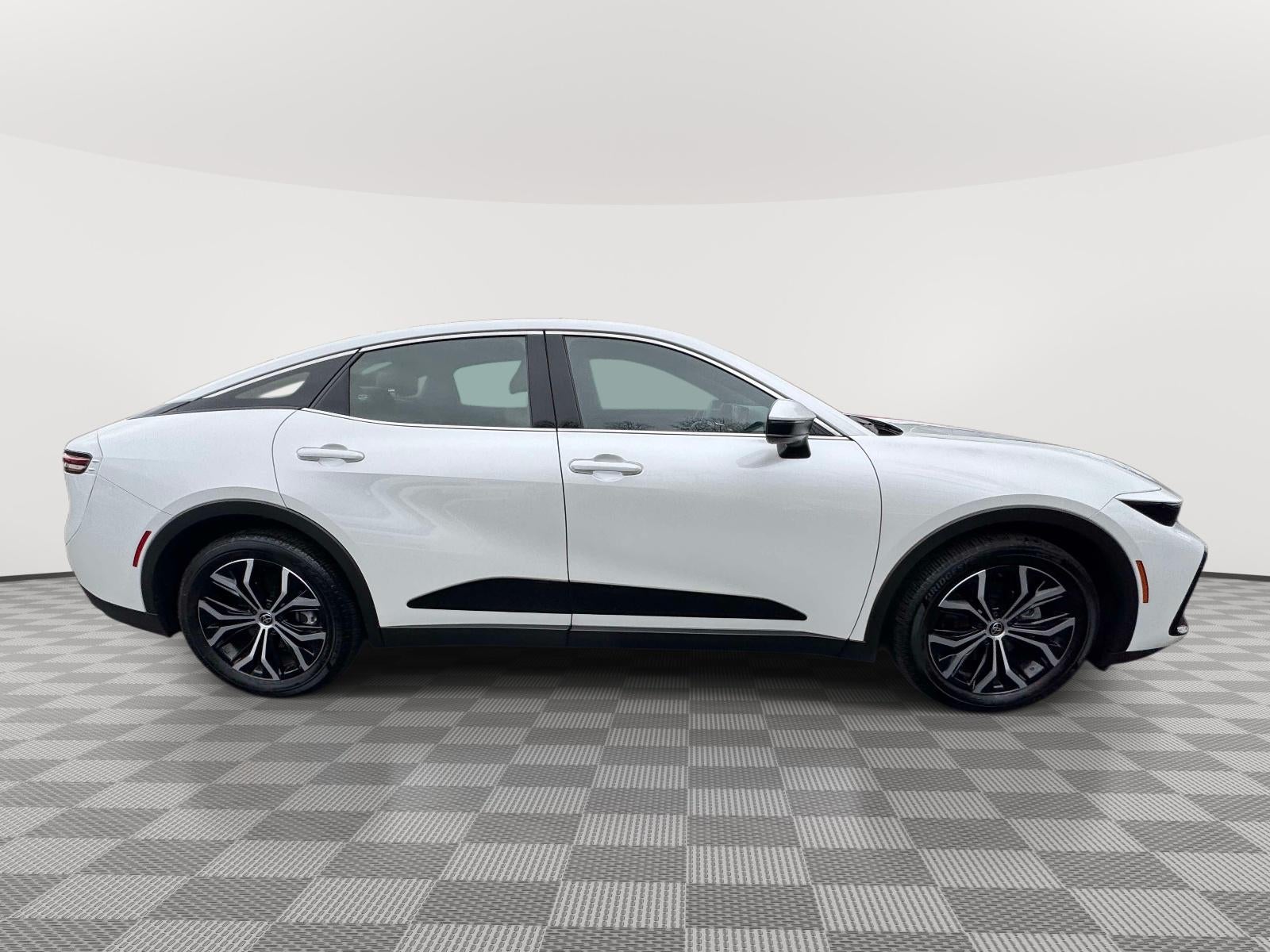 2023 Toyota Crown XLE