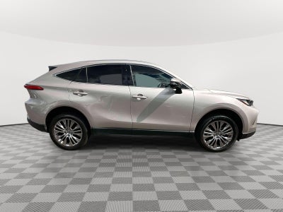 2023 Toyota Venza XLE