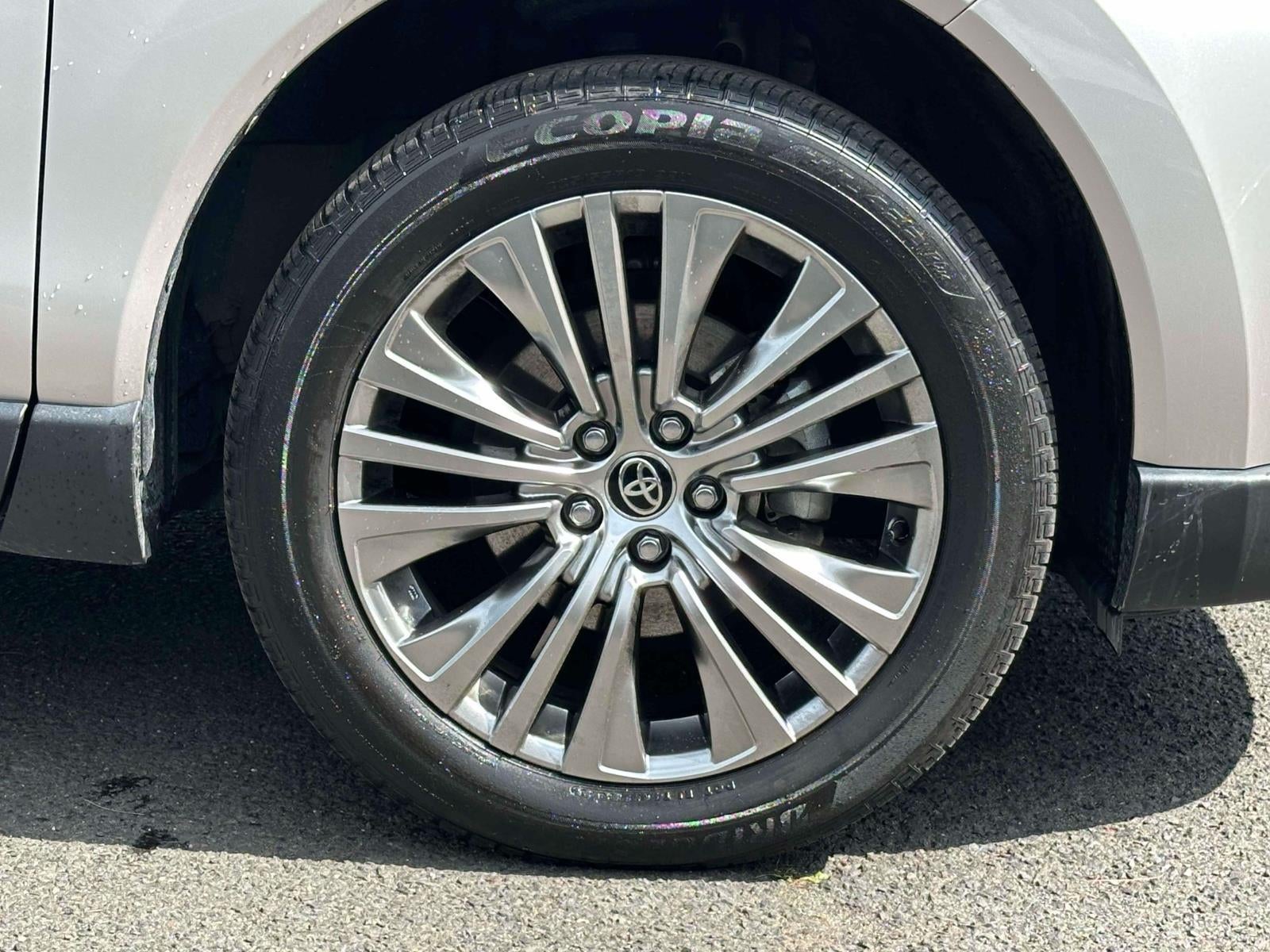 2023 Toyota Venza XLE