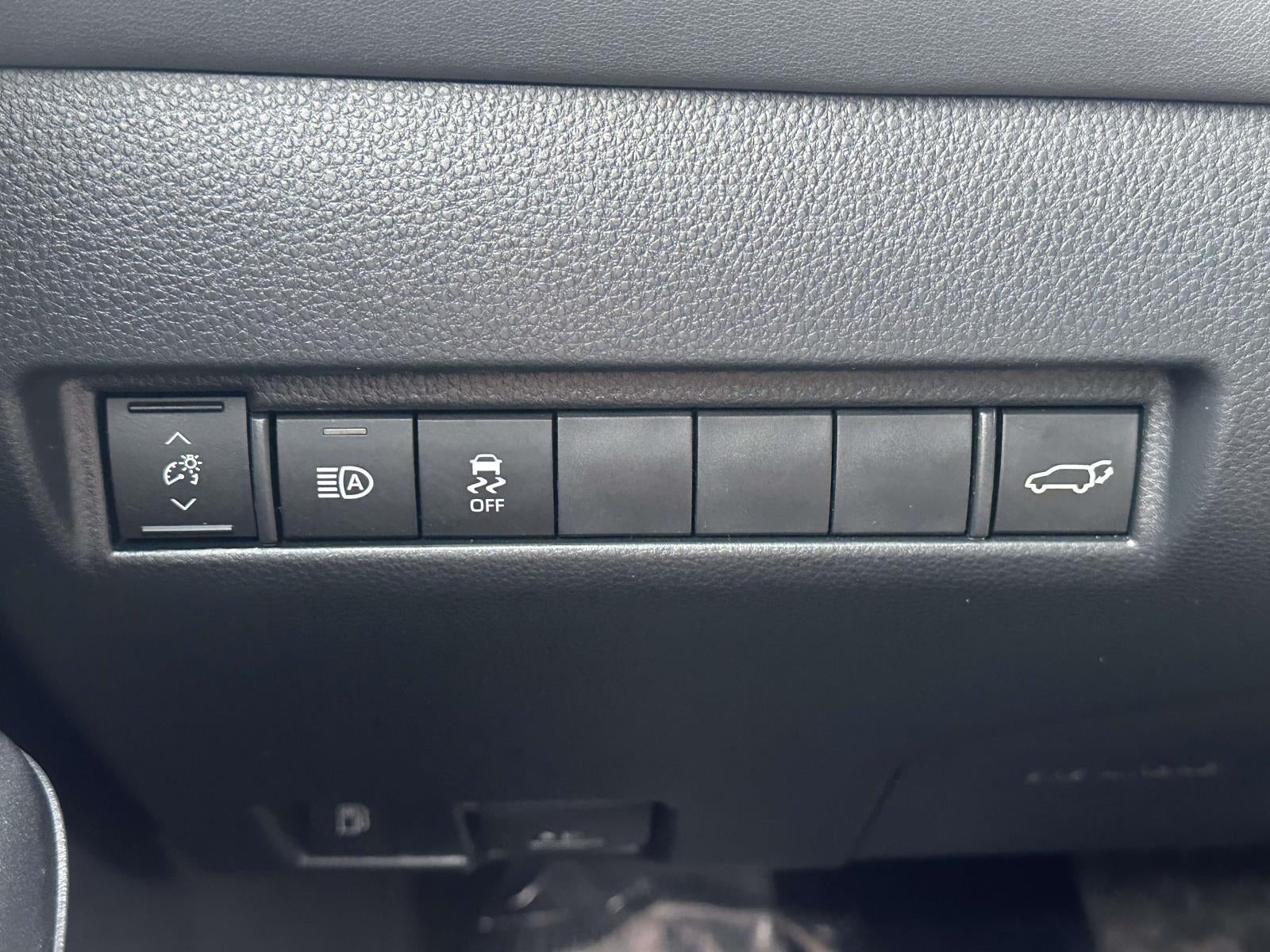 2024 Toyota Venza LE